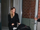 Kim Kardashian deixa o seu apartamento com a filha
