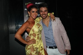 Thais Bianca com o namorado, Douglas D'amore, em boate em São Paulo (Foto: Manuela Scarpa/ Foto Rio News)