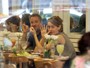 Camila Morgado e Dan Stulbach almoçam juntos no Rio