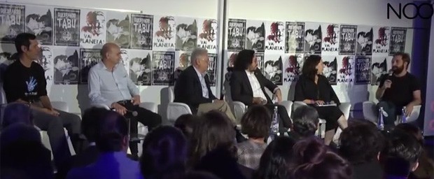 Gregório Duvivier em debate com Eduardo Jorge, Dráuzio Varela, Fernando Henrique Cardoso, Jean Wyllys e a jornalista Monica Bergamo (Foto: Noo / Reprodução)