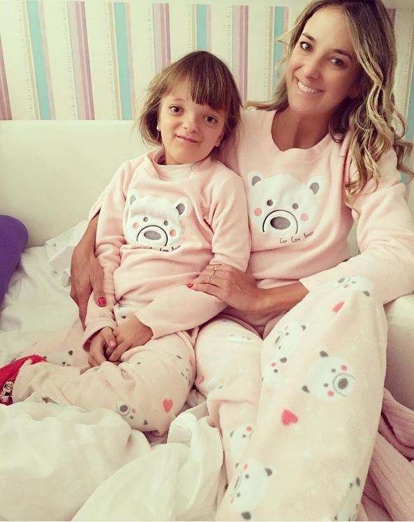 Rafaella Justus e Ticiane Pinheiro posam com pijamas iguais (Foto: Reprodução/Instagram)