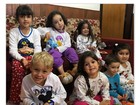 Filho de Neymar, Davi Lucca participa de festa do pijama com amiguinhos
