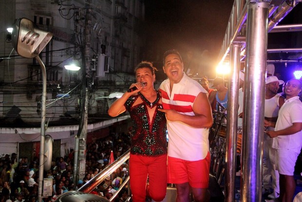 David  Brazil e Xanddy (Foto: Ag.News/Rodrigo dos Anjos)