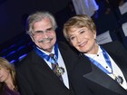 Glória Menezes e Tarcísio Meira são homenageados em premiação no Rio